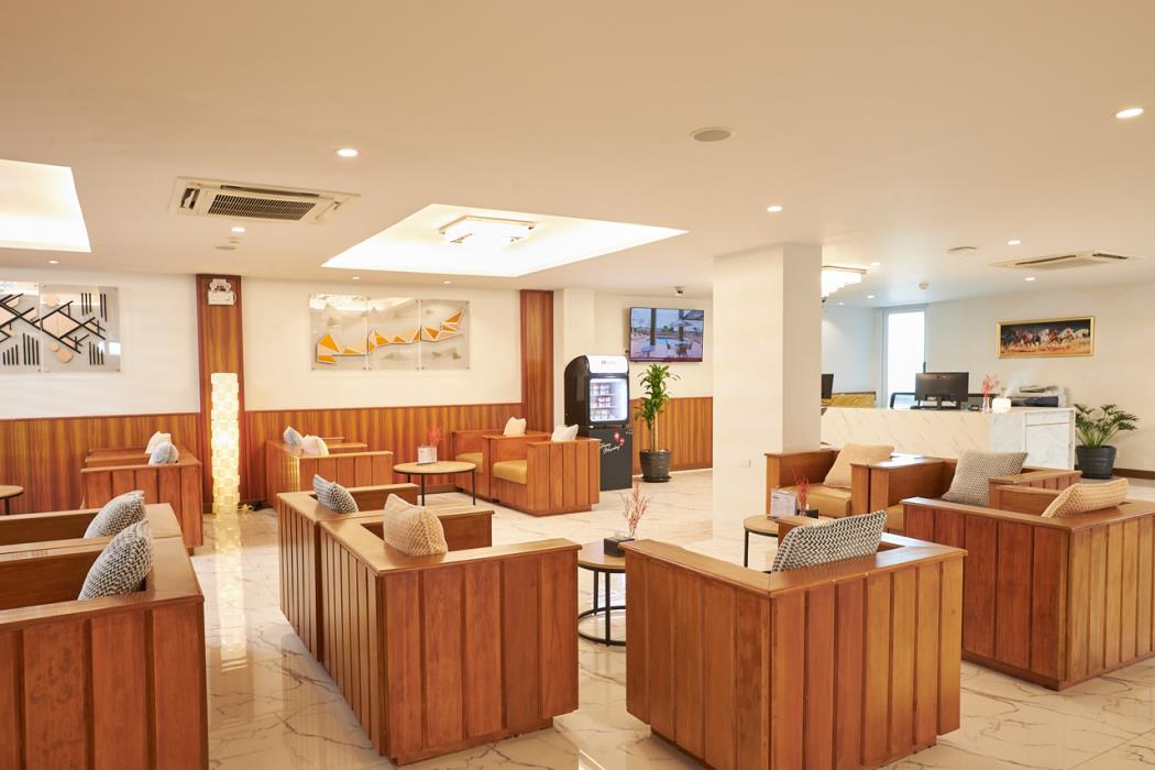 njoy prestige grand hotel don mueang