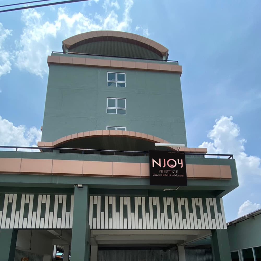njoy prestige grand hotel don mueang