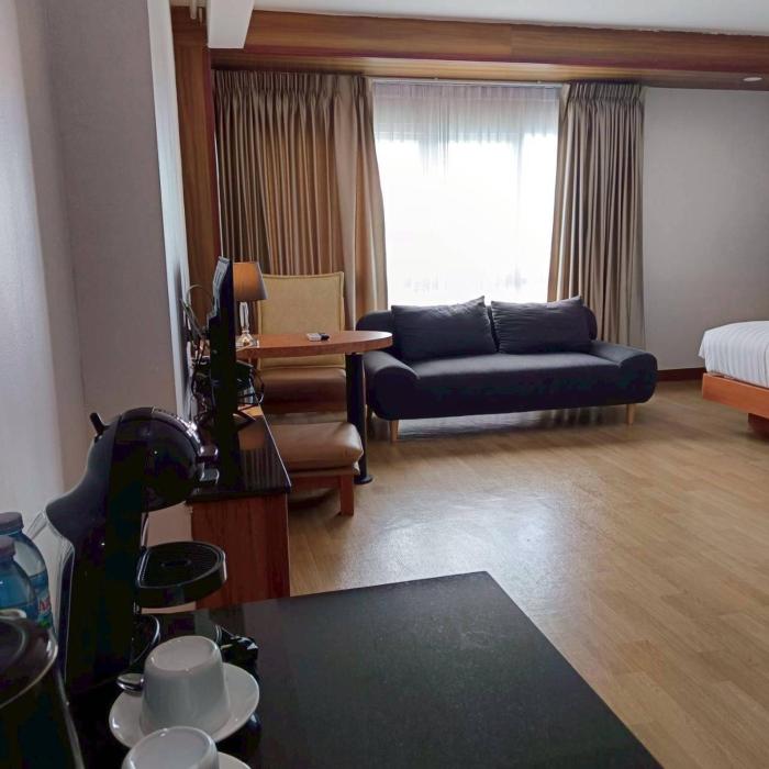 njoy prestige grand hotel don mueang