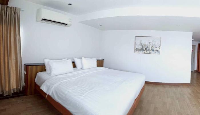 njoy prestige grand hotel don mueang