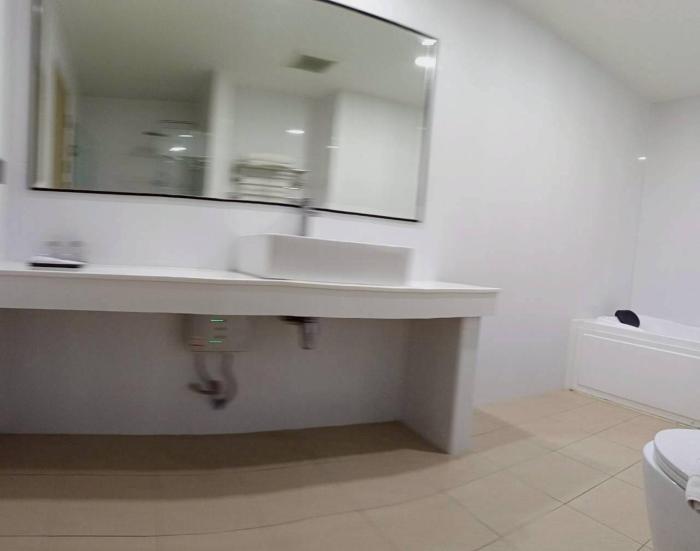 njoy prestige grand hotel don mueang