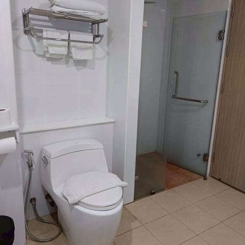 njoy prestige grand hotel don mueang