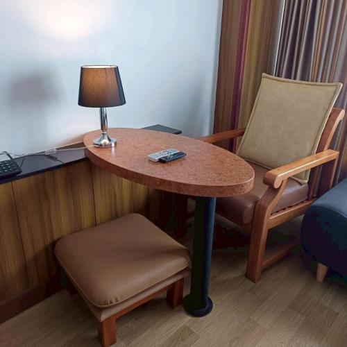 njoy prestige grand hotel don mueang