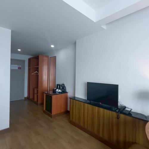 njoy prestige grand hotel don mueang