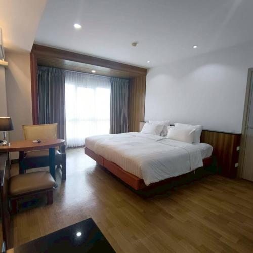 njoy prestige grand hotel don mueang