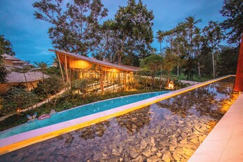 luxtalay khanom hotel