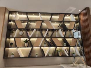 the democracy hotel and resort