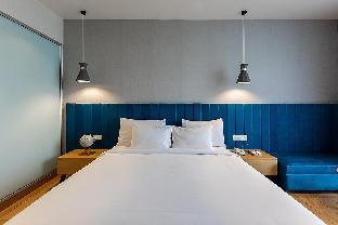 the democracy hotel and resort