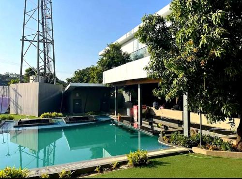 the democracy hotel and resort