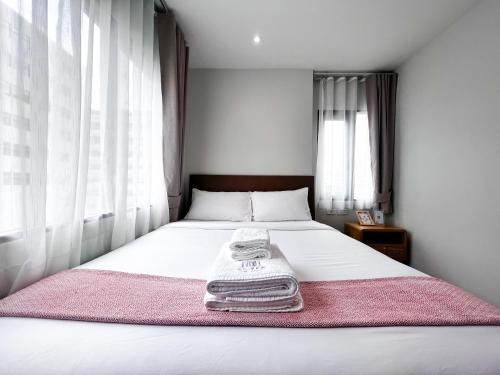 so zen hotel silom bangkok