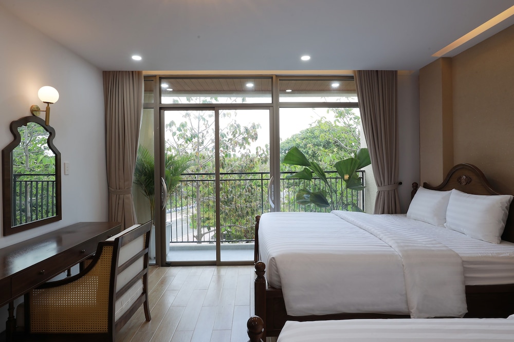 maya hotel 4