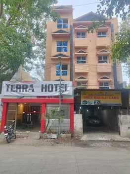 terra hotels t nagar
