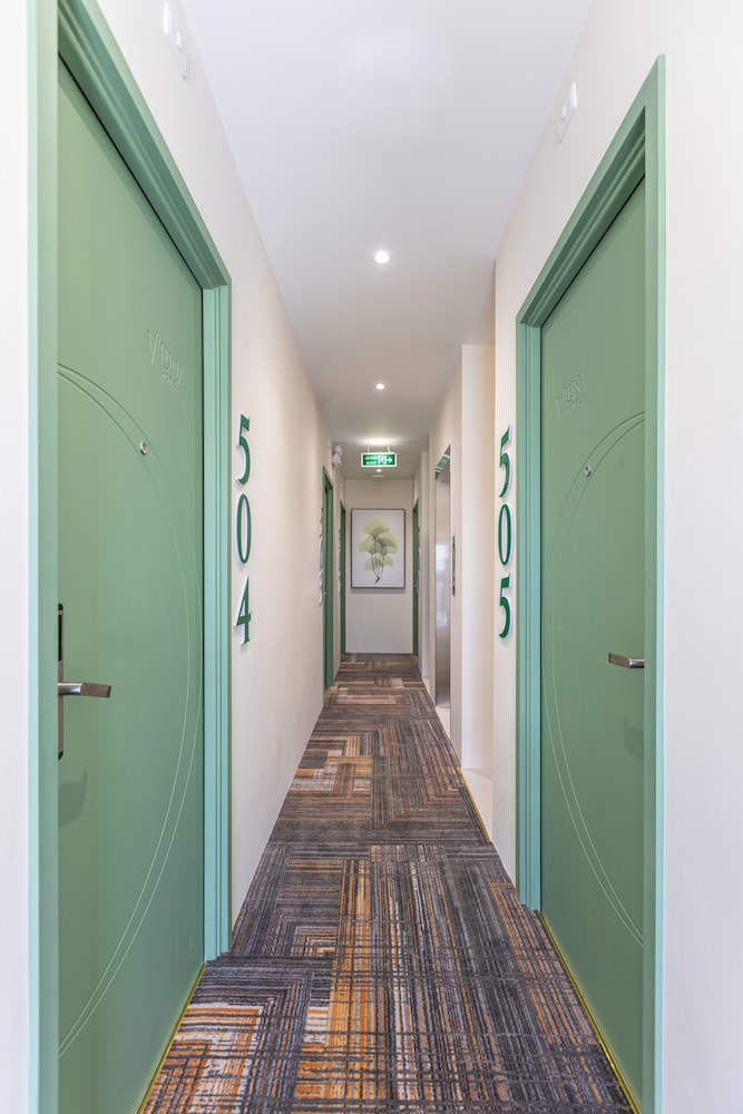 vluna hotel managed by thm