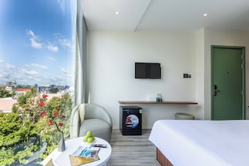 vluna hotel managed by thm