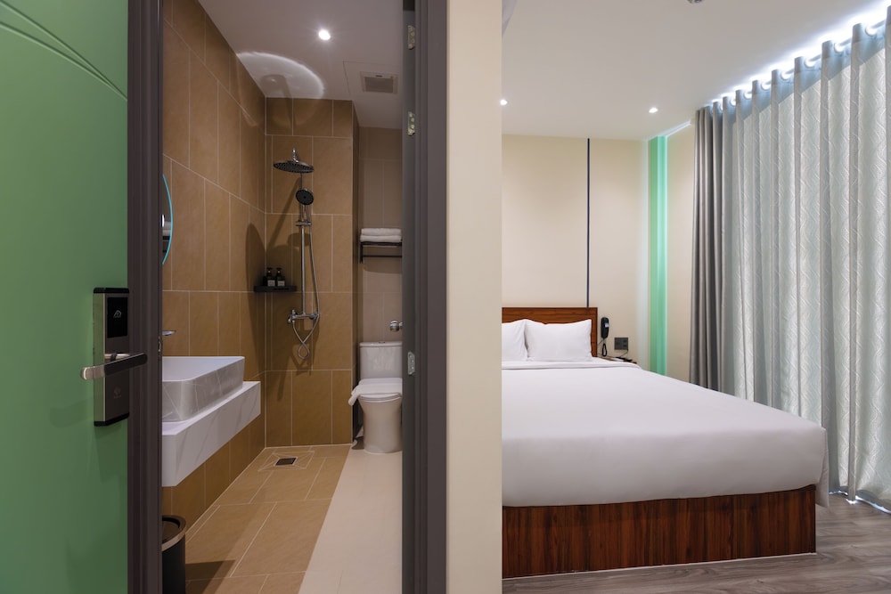 vluna hotel managed by thm