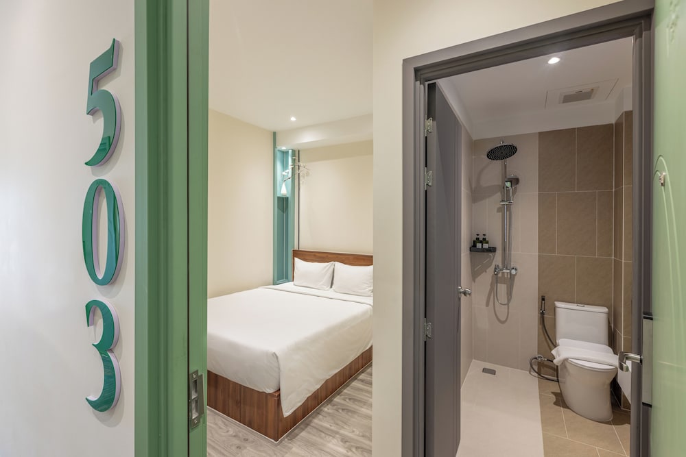 vluna hotel managed by thm