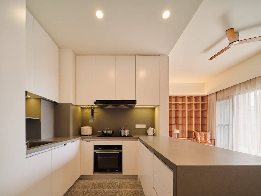 wutong hotel apartment baoan center