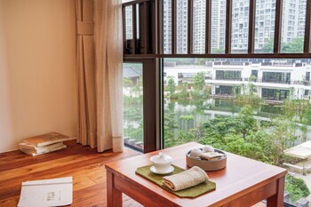 wutong hotel apartment baoan center