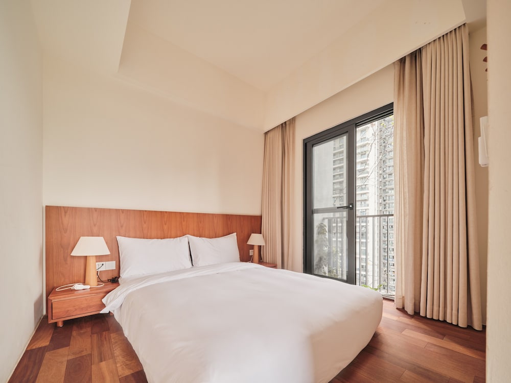 wutong hotel apartment baoan center