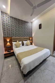 hotel moon light isanpur ahmedabad