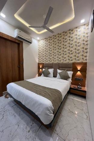 hotel moon light isanpur ahmedabad