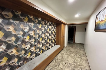 hotel moon light isanpur ahmedabad