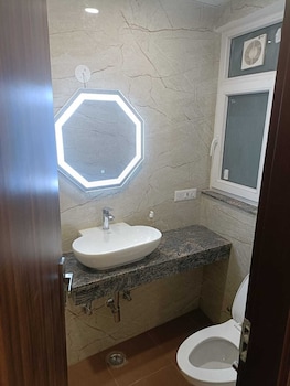 hotel sunrise ecostay