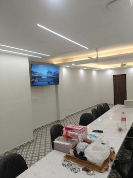 hotel sunrise ecostay