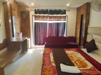 hotel le cashew by a1rooms