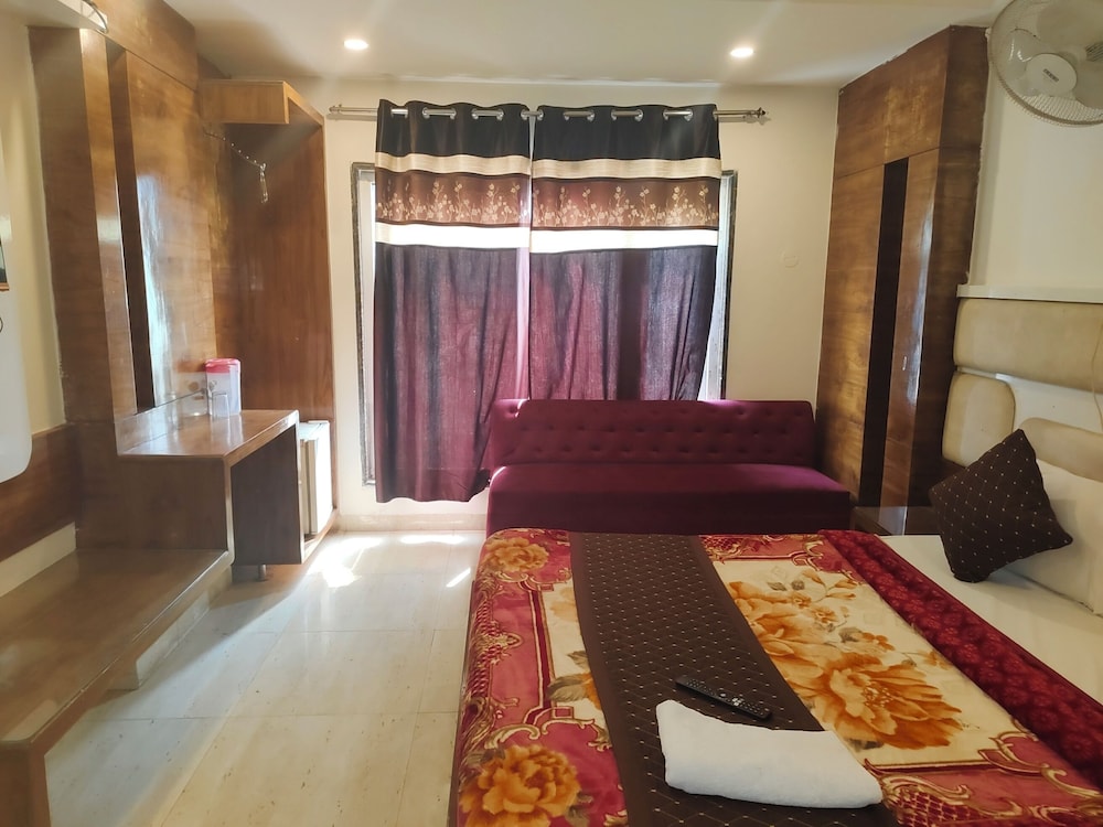 hotel le cashew by a1rooms