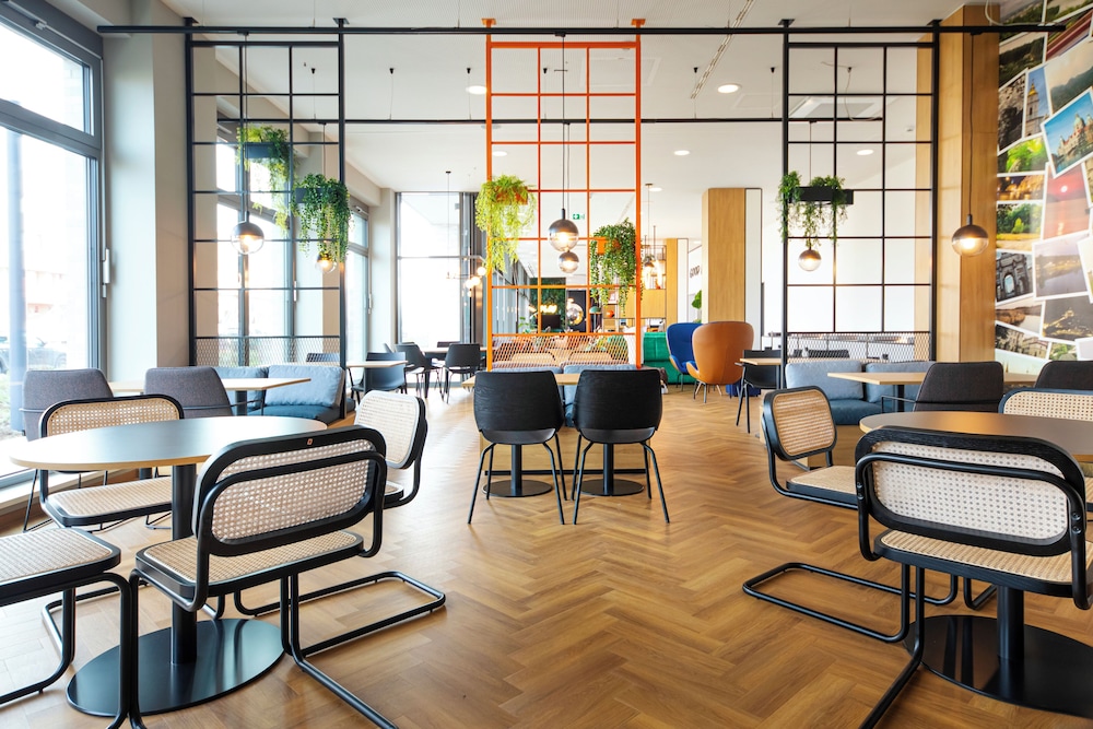 loginn hotel koln airport