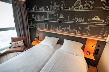 loginn hotel koln airport