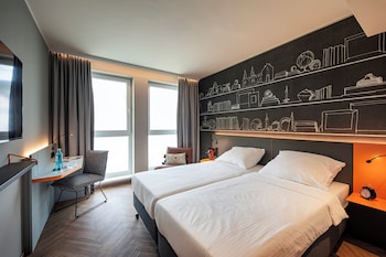 loginn hotel koln airport