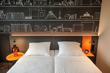 loginn hotel koln airport