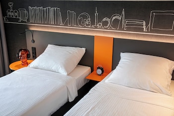 loginn hotel koln airport