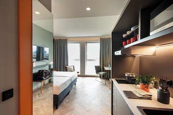 loginn hotel koln airport