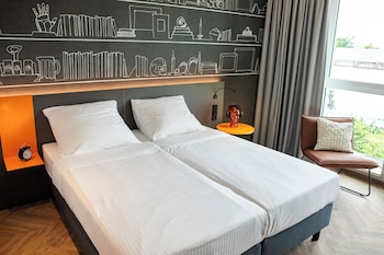 loginn hotel koln airport