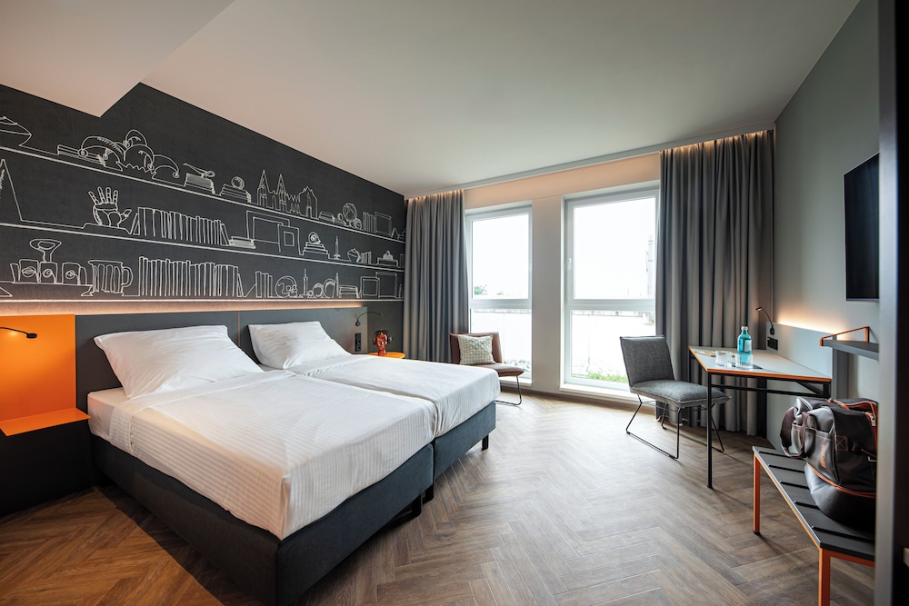 loginn hotel koln airport
