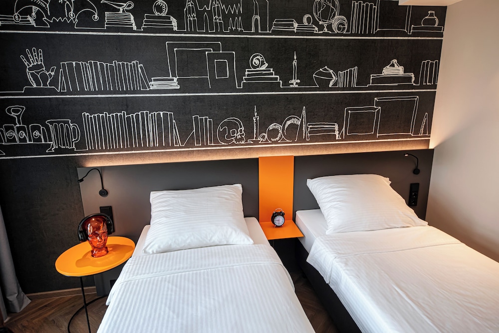 loginn hotel koln airport