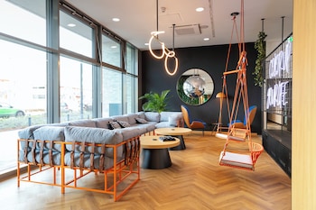 loginn hotel koln airport