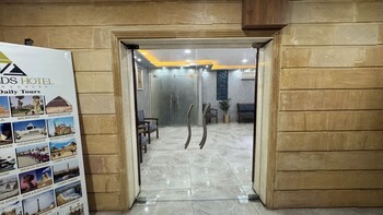 pyramids hotel