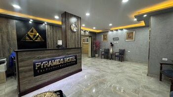 pyramids hotel