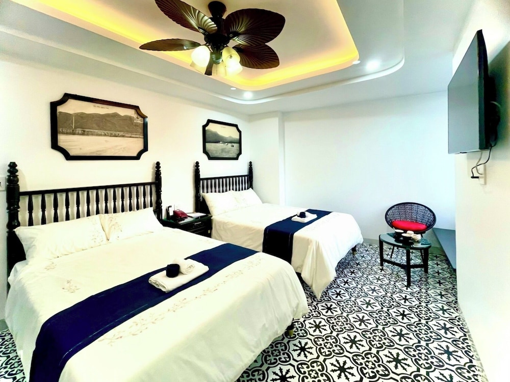 nereus hotel