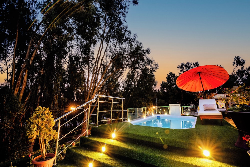g hotels collect