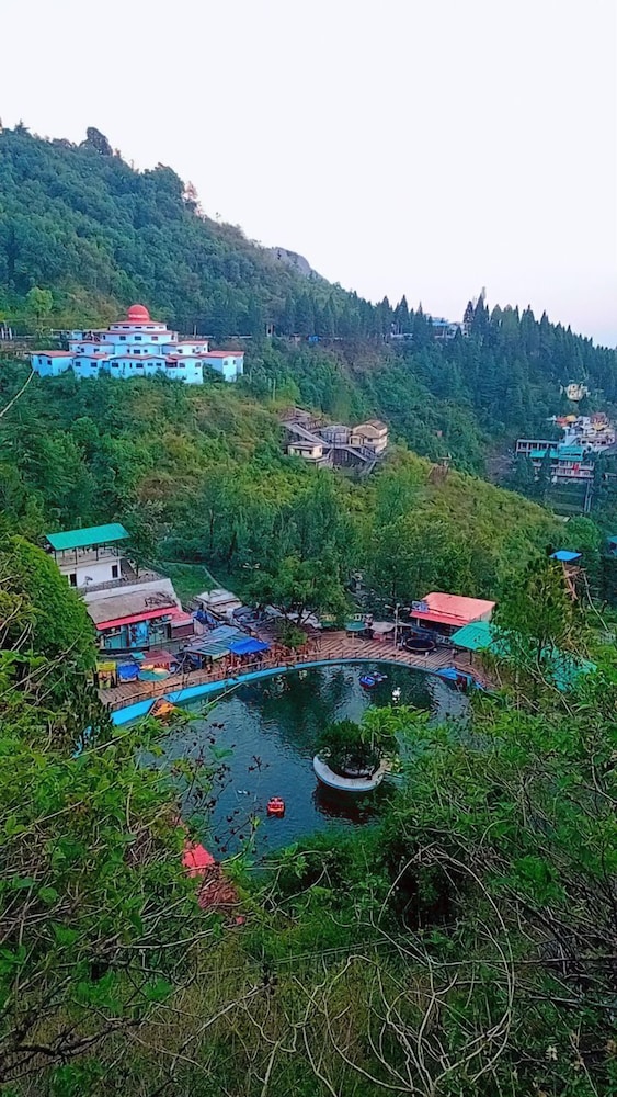 hotel the pine villa mussoorie