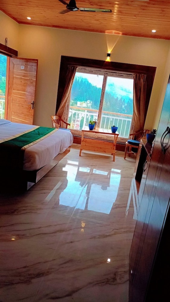 hotel the pine villa mussoorie