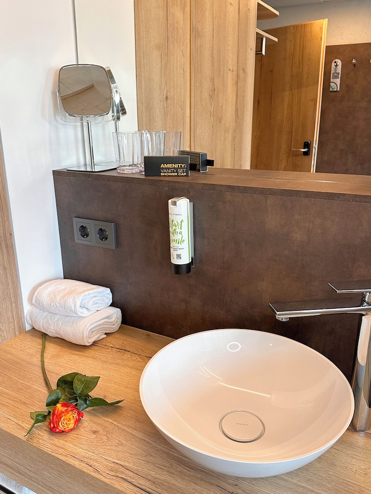 hotel im zentrum fur visionen