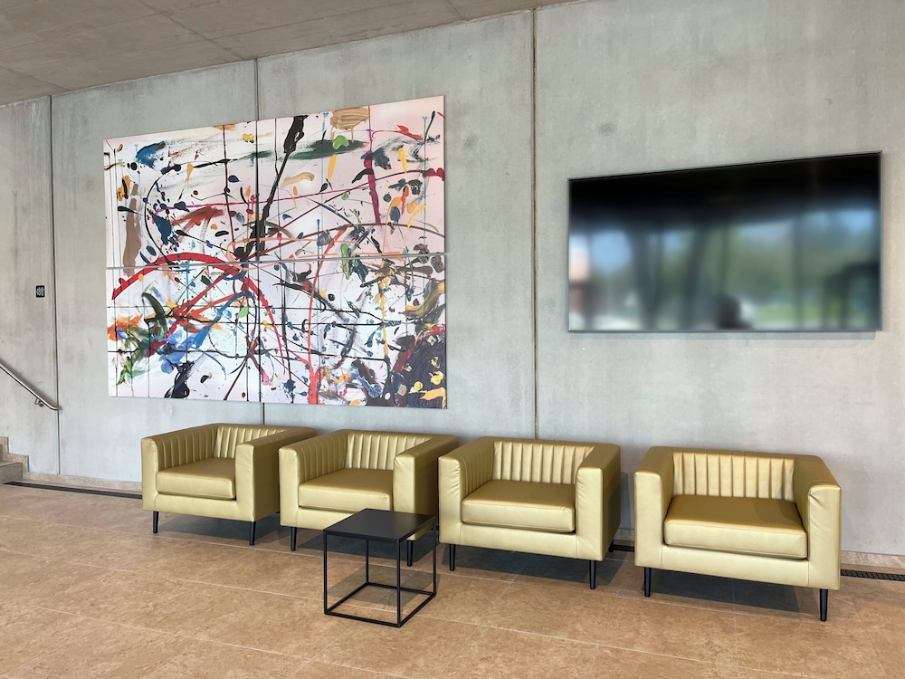 hotel im zentrum fur visionen