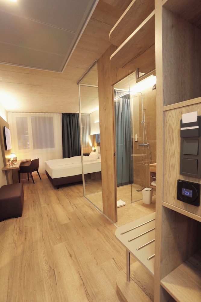 hotel im zentrum fur visionen