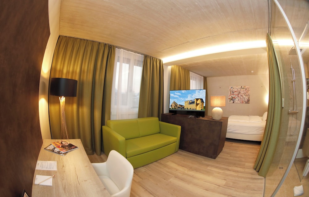 hotel im zentrum fur visionen